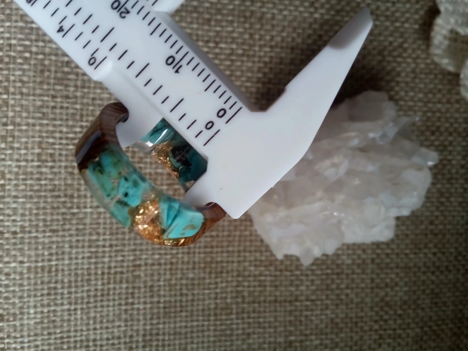 Bague en résine et pierres de turquoise – photo 2